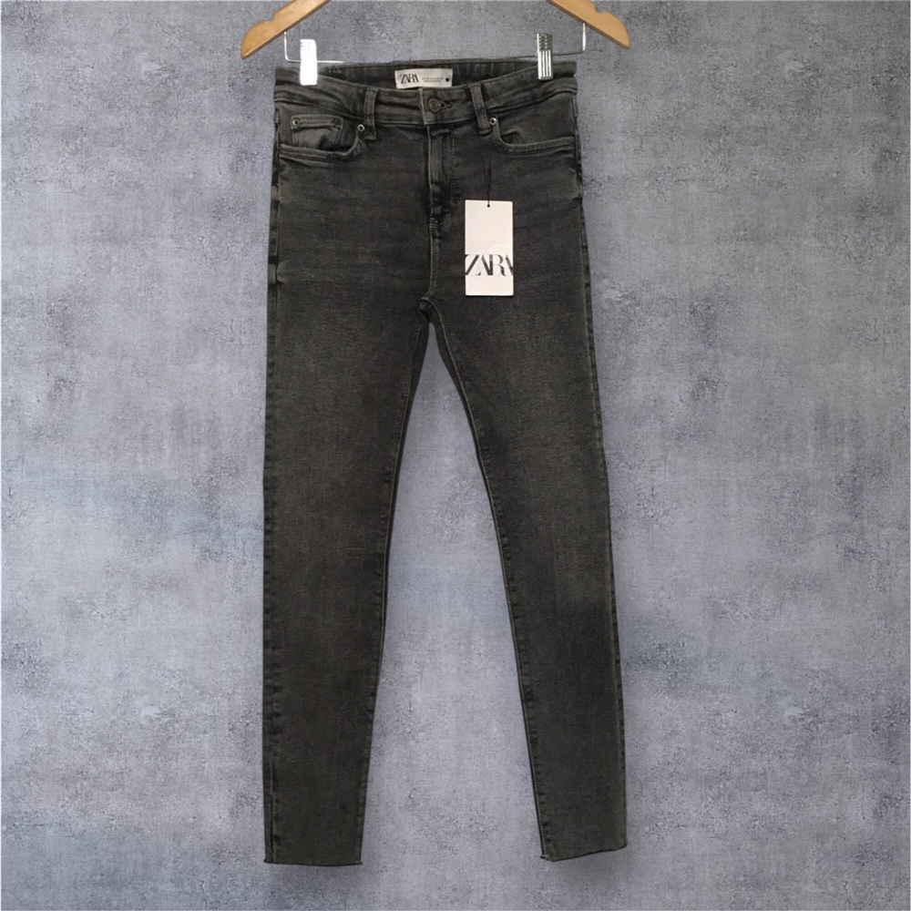 ZARA Gray Denim Jeans Size 04